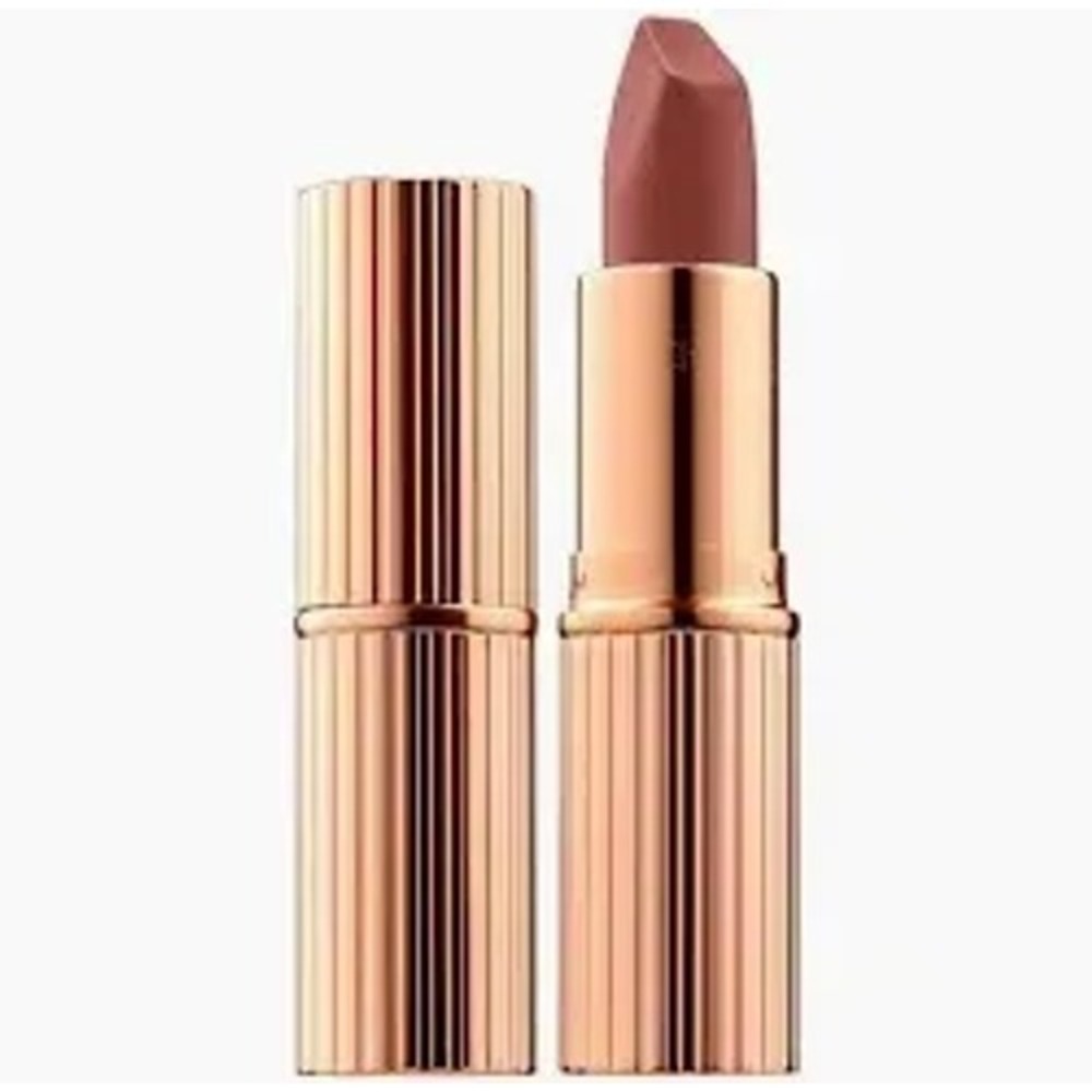MSRP $37 Charlotte Tilbury Matte Revolution Hydrating Lipstick in Pillow Talk